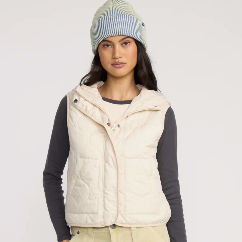 Billabong Ciff Quilted Vest - NWT